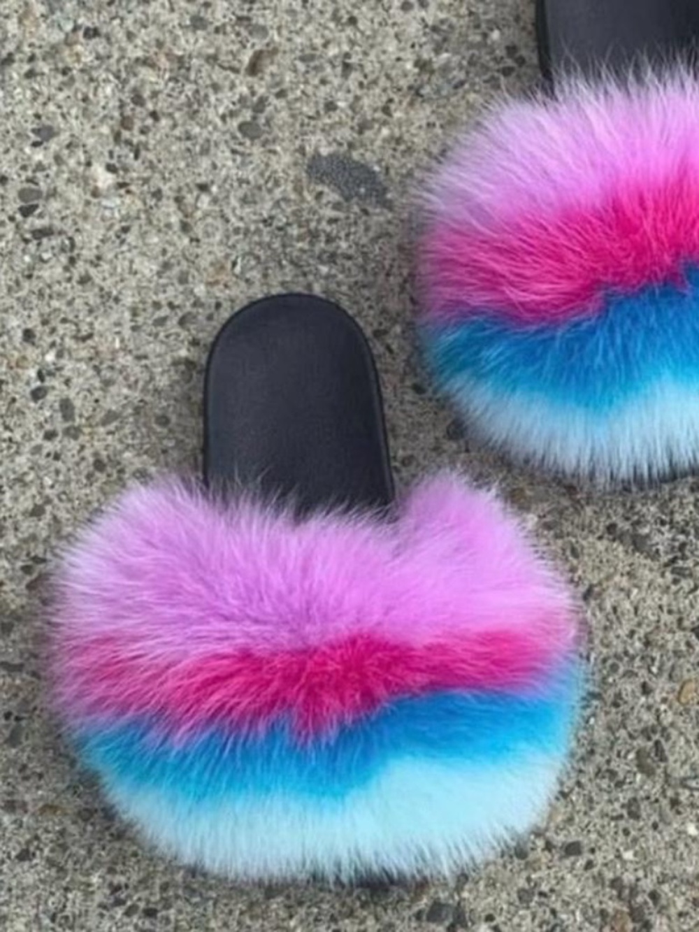 Gianna real furry slides size 7